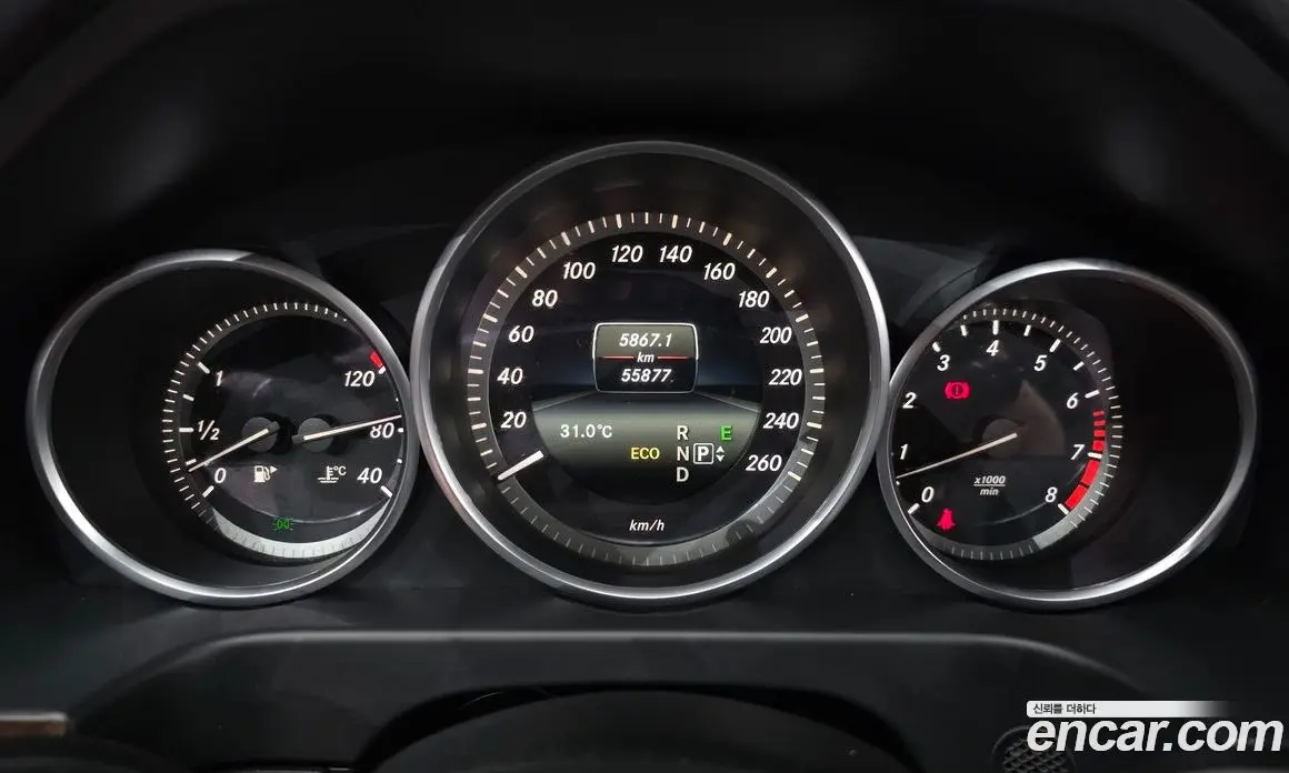 Mercedes-Benz E-Class 2014 3.5 гидро, фото 10 Mercedes-Benz E-Class 2014 3.5 гидро, фото 10