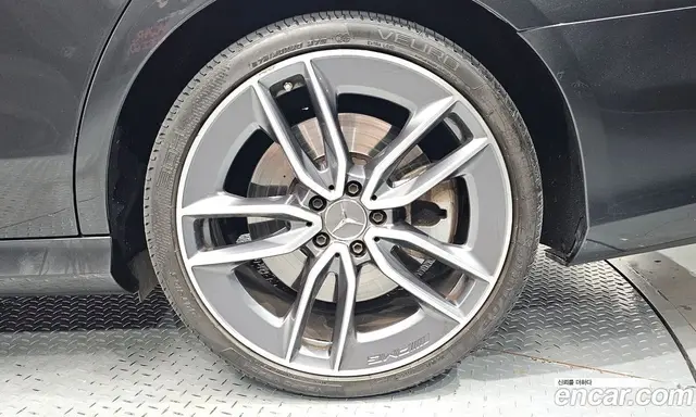 Mercedes-Benz E-Class 2021 3.0 гидро, миниатюра 6 Mercedes-Benz E-Class 2021 3.0 гидро, миниатюра 6