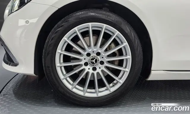 Mercedes-Benz E-Class 2021 2.0 гидро, миниатюра 4 Mercedes-Benz E-Class 2021 2.0 гидро, миниатюра 4