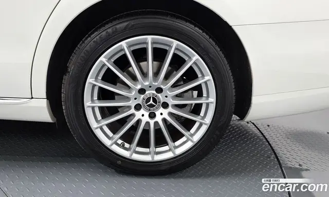 Mercedes-Benz E-Class 2021 2.0 гидро, миниатюра 6 Mercedes-Benz E-Class 2021 2.0 гидро, миниатюра 6