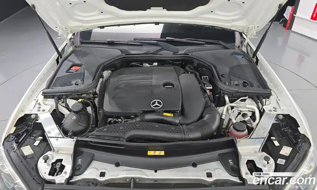 Mercedes-Benz E-Class 2021 2.0 гидро, миниатюра 6 Mercedes-Benz E-Class 2021 2.0 гидро, миниатюра 6