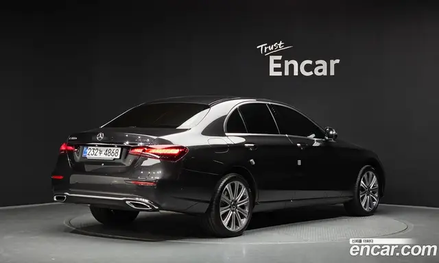 Mercedes-Benz E-Class 2023 2.0 гидро, миниатюра 2 Mercedes-Benz E-Class 2023 2.0 гидро, миниатюра 2