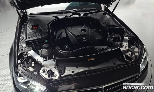 Mercedes-Benz E-Class 2023 2.0 гидро, миниатюра 6 Mercedes-Benz E-Class 2023 2.0 гидро, миниатюра 6