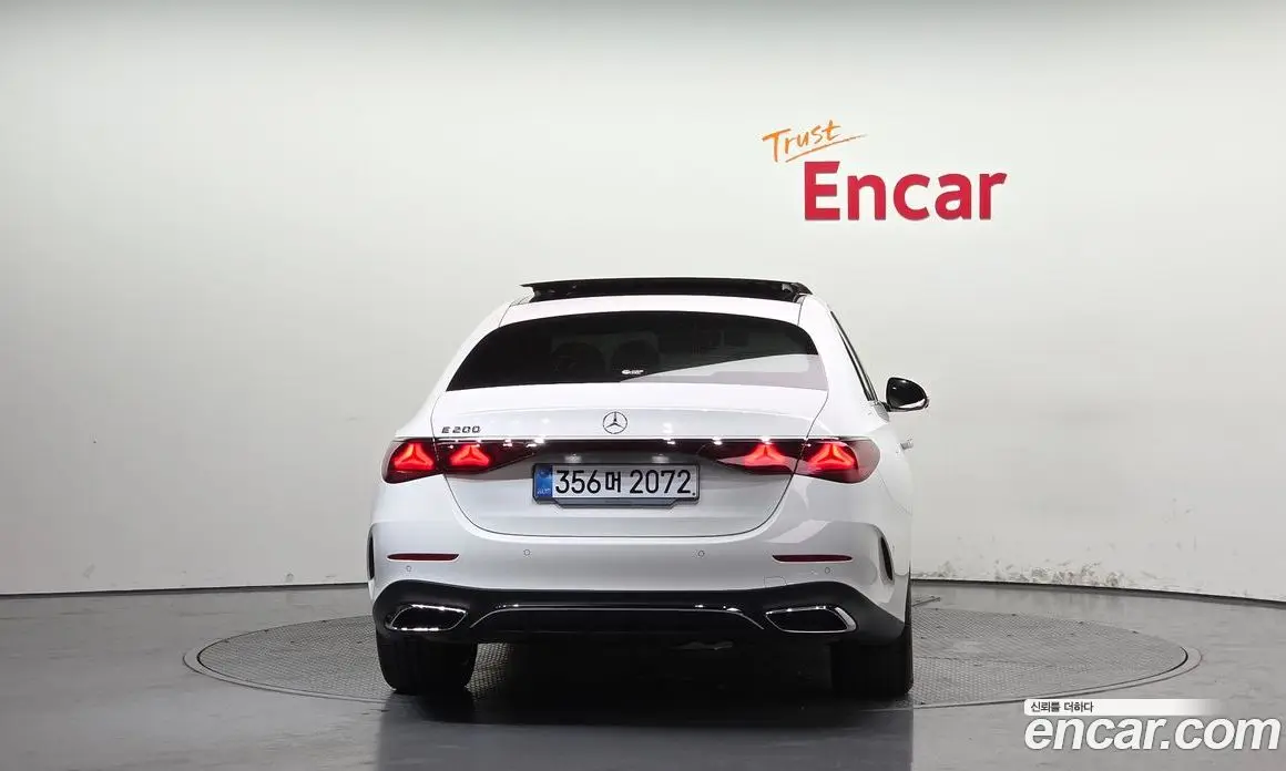 Mercedes-Benz E-Class 2025 2.0 автомат (гидро), фото 4
