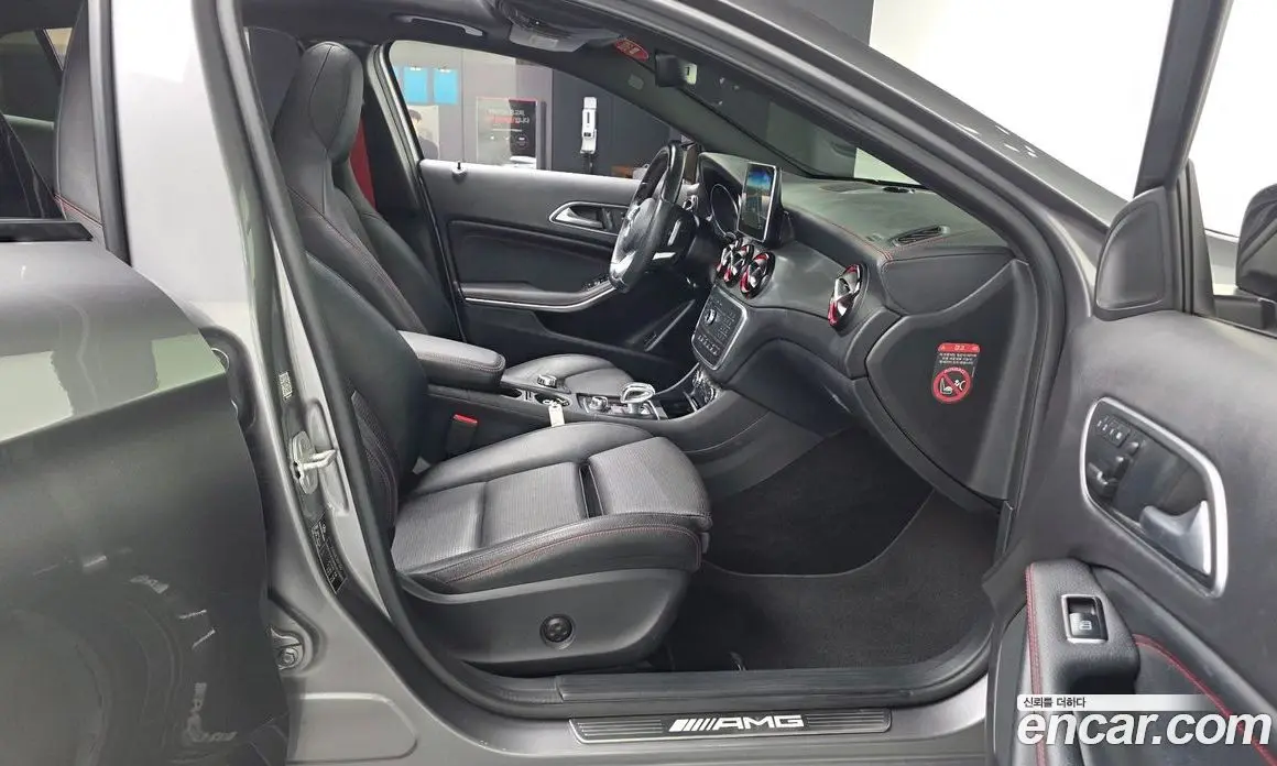 Mercedes-Benz GLA-Class 2016 2.0 гидро, фото 11 Mercedes-Benz GLA-Class 2016 2.0 гидро, фото 11