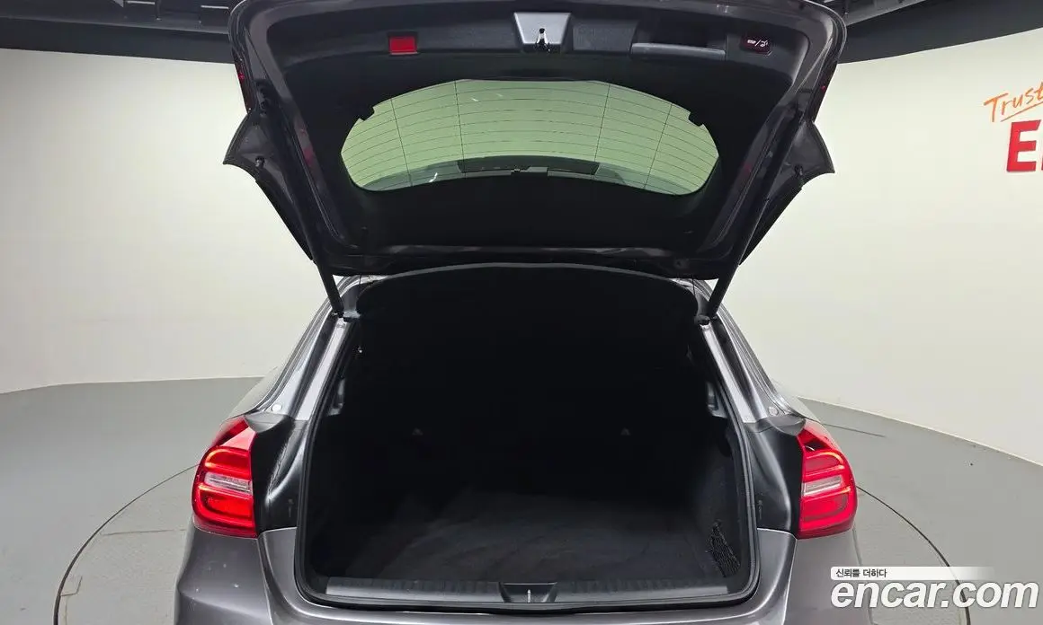 Mercedes-Benz GLA-Class 2016 2.0 гидро, фото 20 Mercedes-Benz GLA-Class 2016 2.0 гидро, фото 20