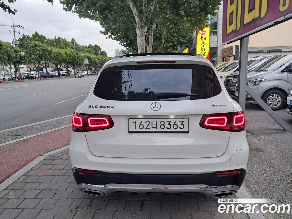 Mercedes-Benz GLC-Class 2021 2.0 гидро, фото 2 Mercedes-Benz GLC-Class 2021 2.0 гидро, фото 2