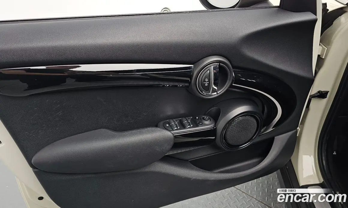Mini Cooper 2021 1.5 автомат (гидро), фото 14
