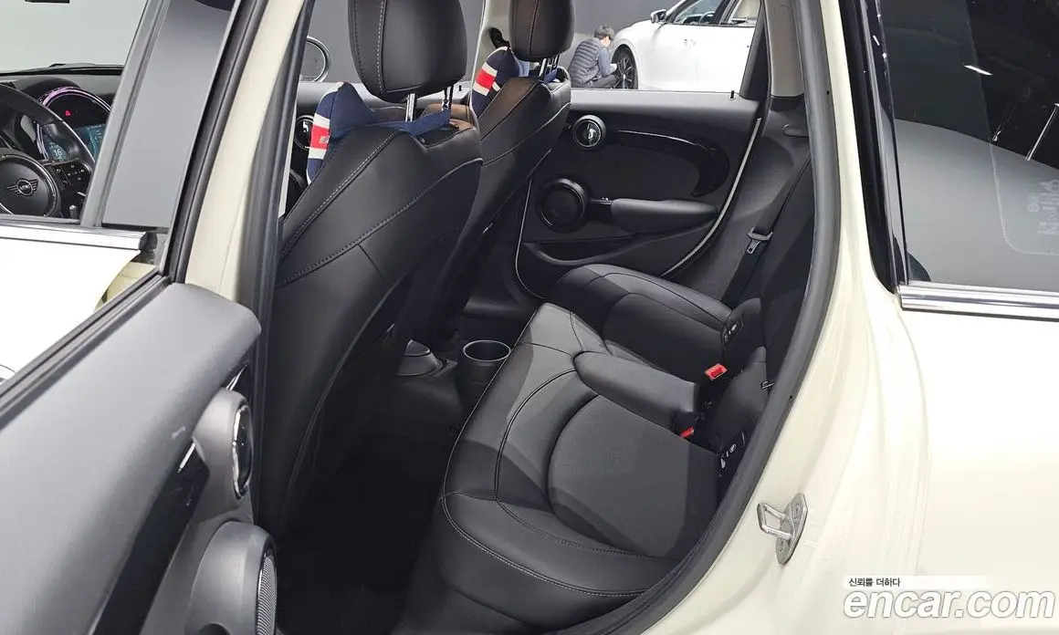 Mini Cooper 2021 1.5 автомат (гидро), фото 16
