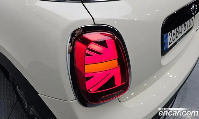 Mini Cooper 2021 1.5 автомат (гидро), миниатюра 9