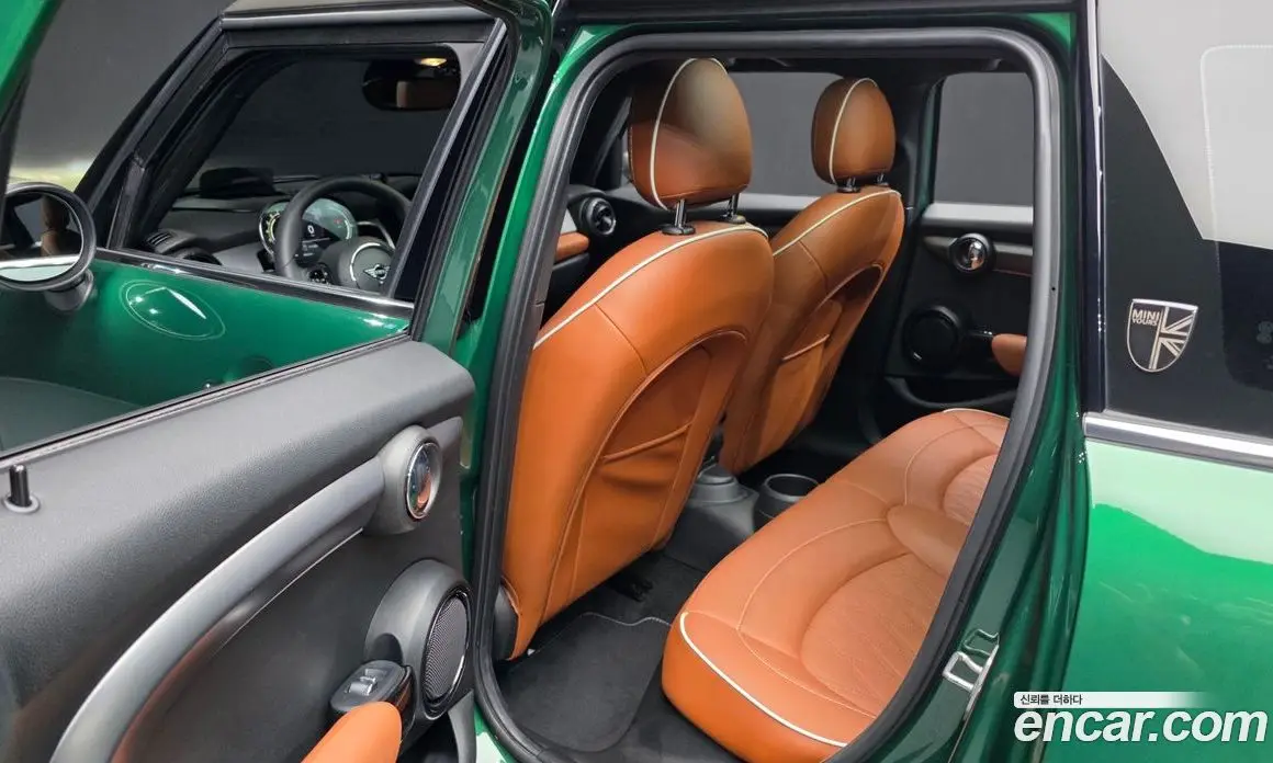 Mini Cooper 2021 1.5 автомат (гидро), фото 16