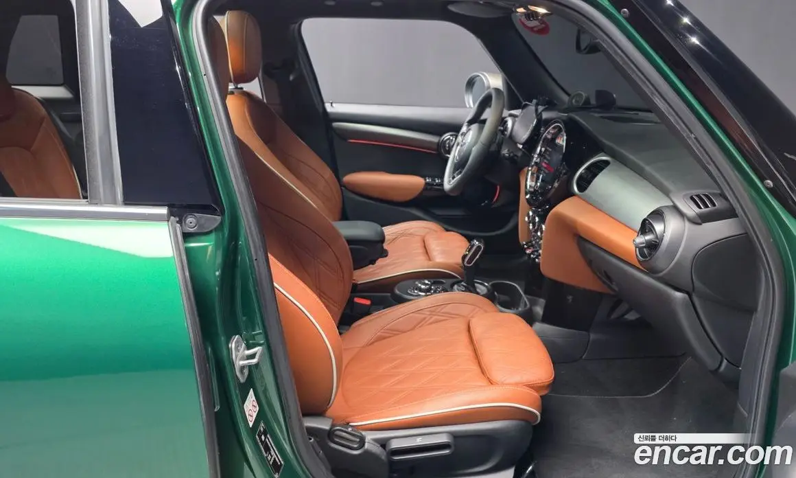 Mini Cooper 2021 1.5 автомат (гидро), фото 17