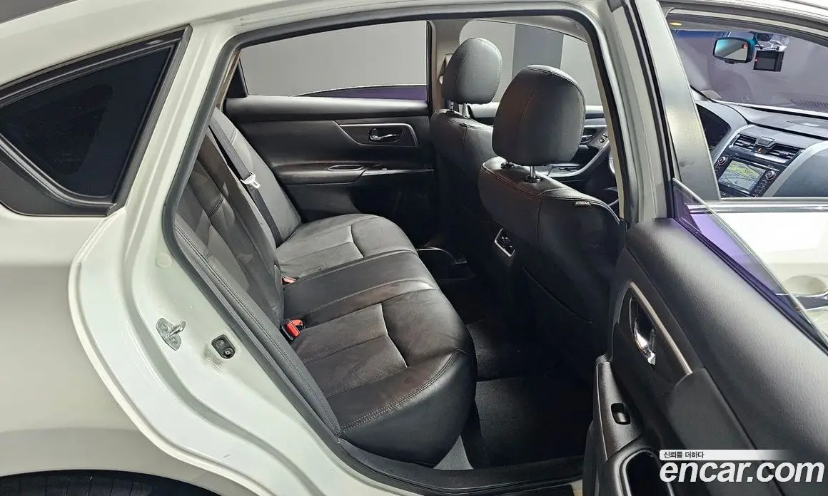 Nissan Altima 2015 2.5 автомат (гидро), фото 12