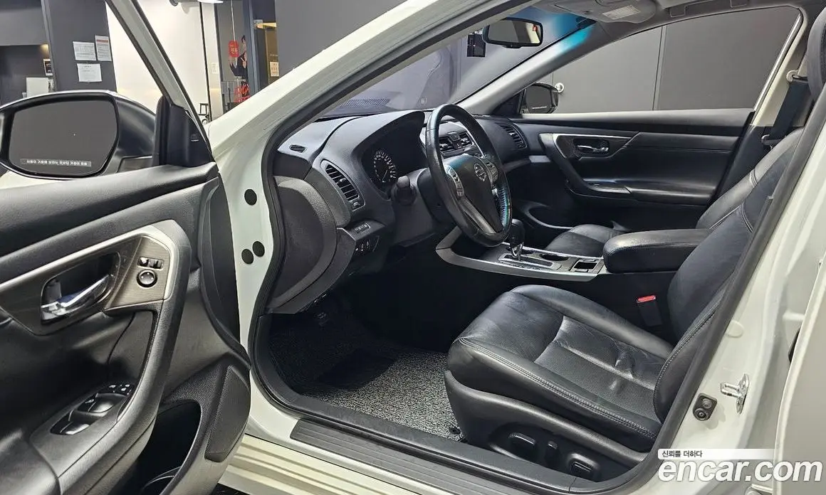 Nissan Altima 2015 2.5 автомат (гидро), фото 10