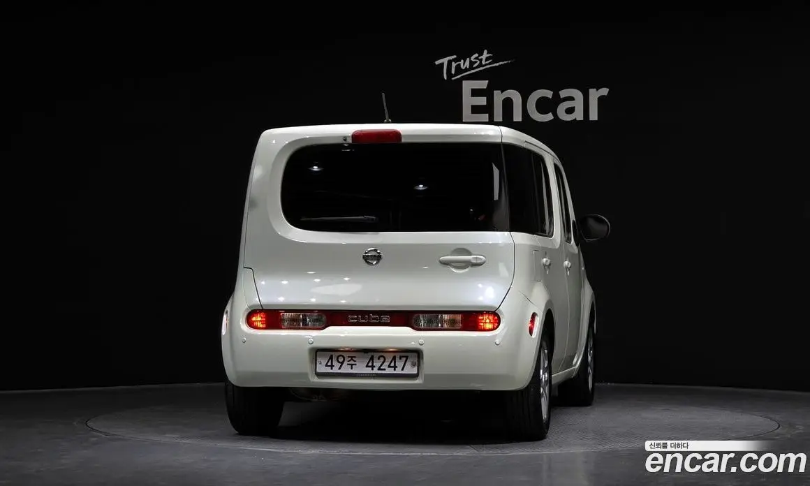 Nissan Cube 2011 1.8 автомат (гидро), фото 4 Nissan Cube 2011 1.8 автомат (гидро), фото 4