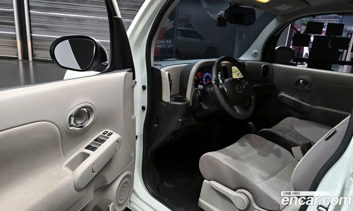 Nissan Cube 2011 1.8 автомат (гидро), фото 10 Nissan Cube 2011 1.8 автомат (гидро), фото 10