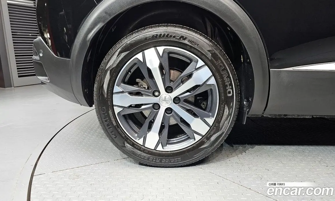 Peugeot 3008 2019 2.0 автомат (гидро), фото 5