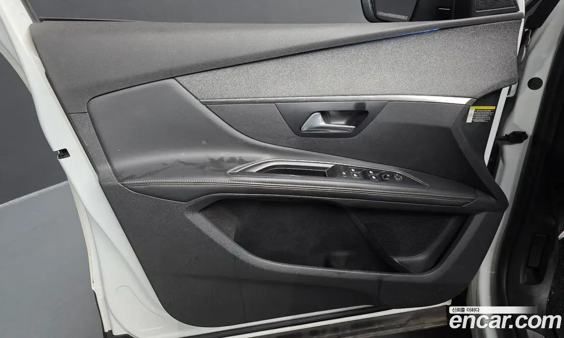 Peugeot 5008 2018 1.6 автомат (гидро), фото 27