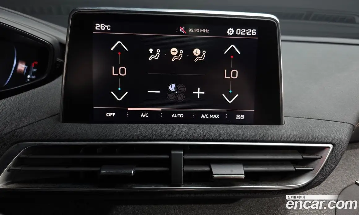 Peugeot 5008 2018 1.6 автомат (гидро), фото 30