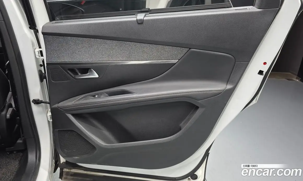 Peugeot 5008 2018 1.6 автомат (гидро), фото 34