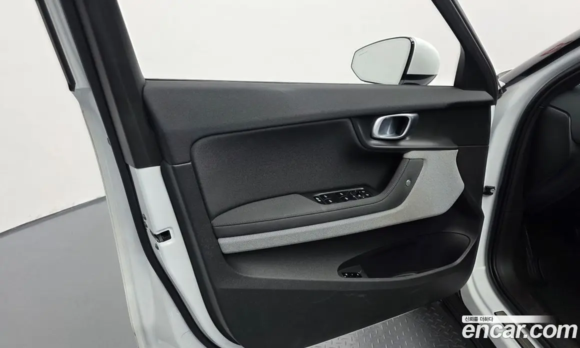 Polestar Polestar 2 2023 0.2 автомат (гидро), фото 14 Polestar Polestar 2 2023 0.2 автомат (гидро), фото 14