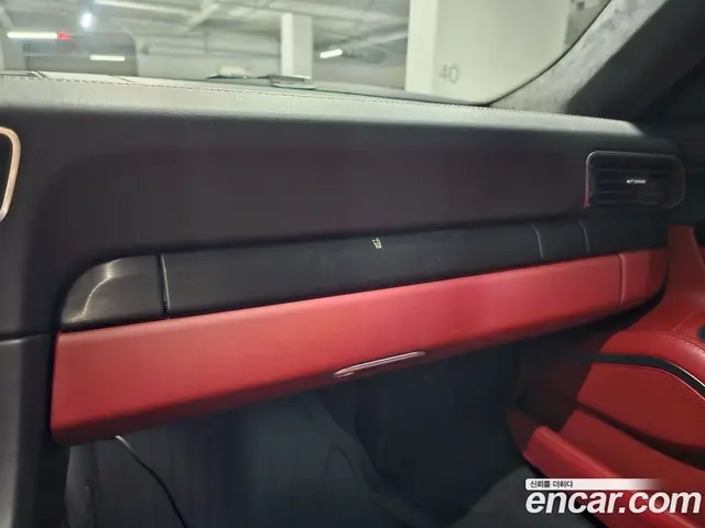 Porsche 911 2018 3.0 автомат (гидро), миниатюра 6