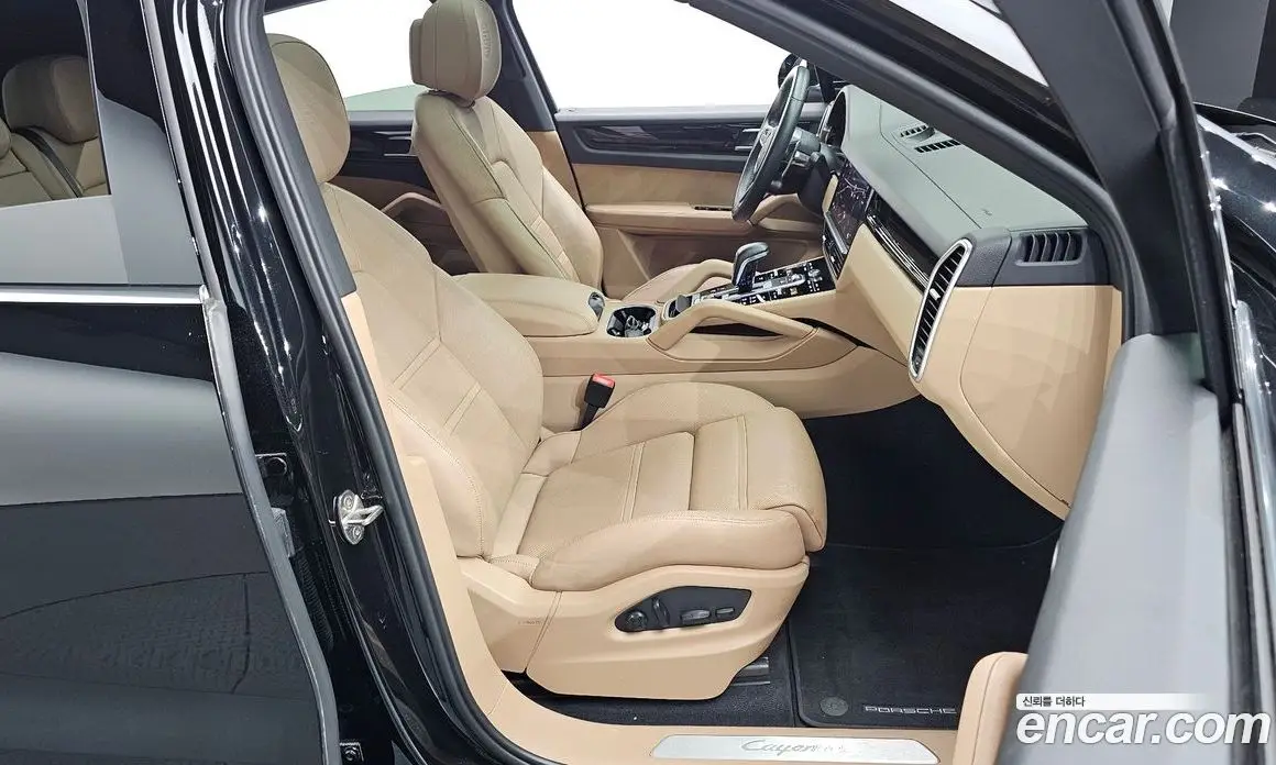 Porsche Cayenne 2023 3.0 автомат (гидро), фото 16