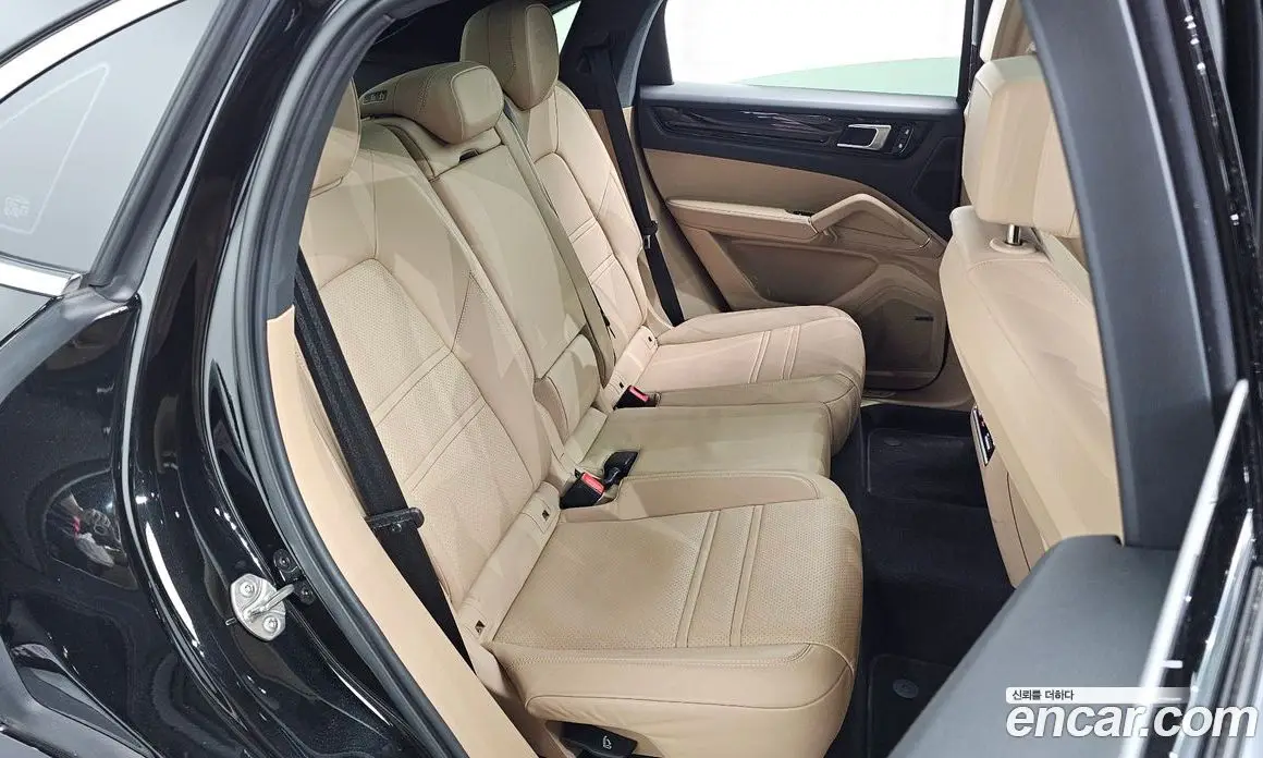 Porsche Cayenne 2023 3.0 автомат (гидро), фото 17
