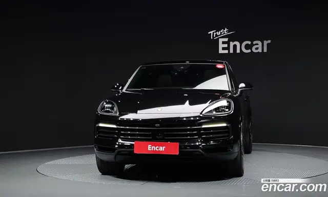 Porsche Cayenne 2023 3.0 автомат (гидро), миниатюра 3