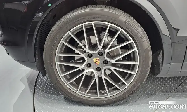 Porsche Cayenne 2023 3.0 автомат (гидро), миниатюра 5