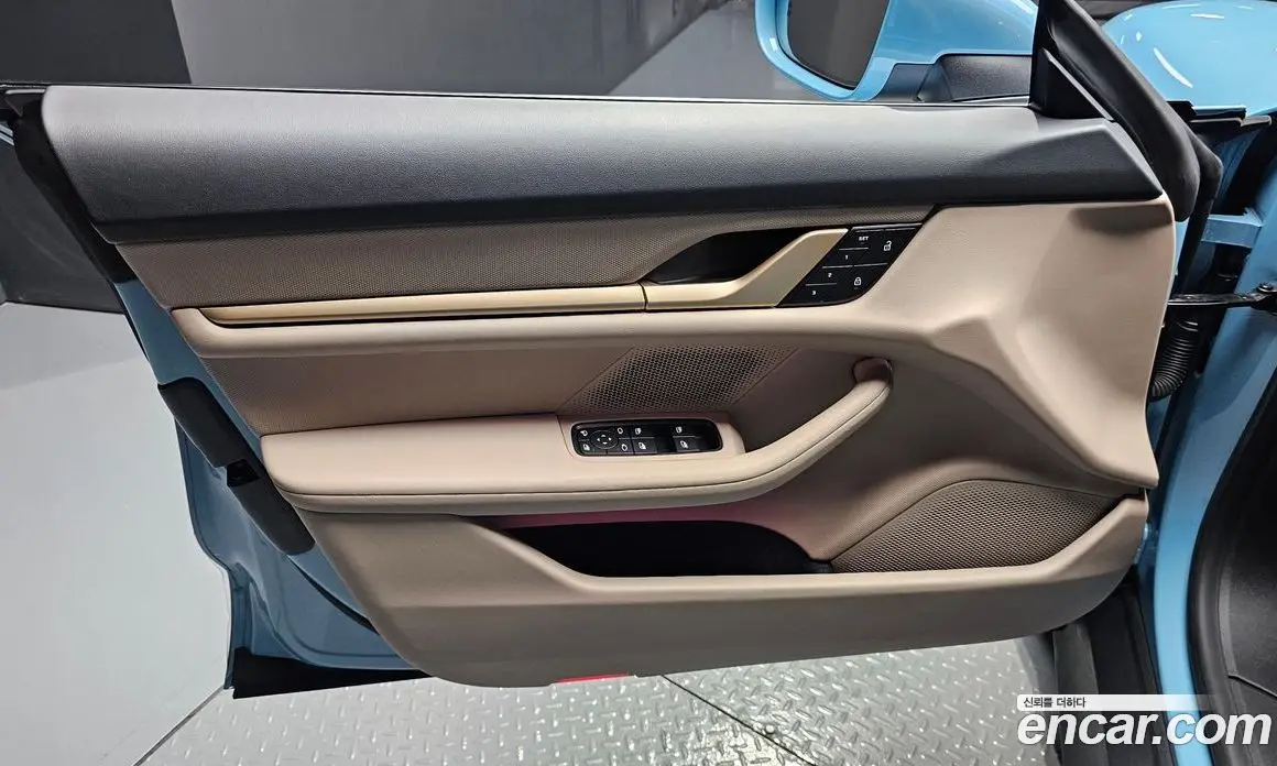 Porsche Taycan 2023 0.1 автомат (гидро), фото 14