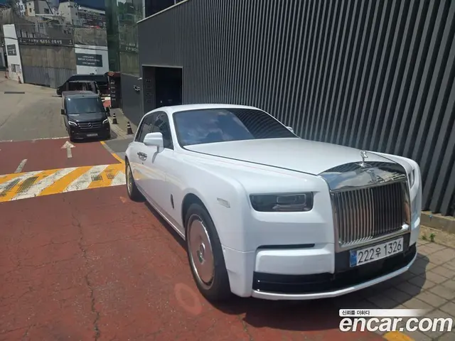Rolls-Royce Phantom 2021 6.7 автомат (гидро), миниатюра 2 Rolls-Royce Phantom 2021 6.7 автомат (гидро), миниатюра 2