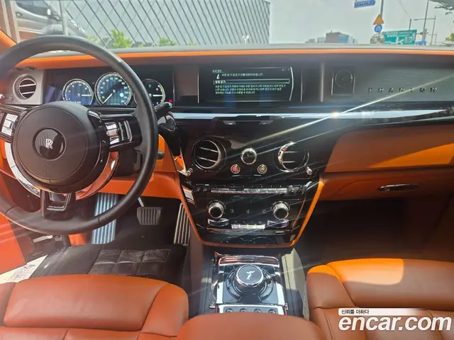 Rolls-Royce Phantom 2021 6.7 автомат (гидро), миниатюра 8 Rolls-Royce Phantom 2021 6.7 автомат (гидро), миниатюра 8