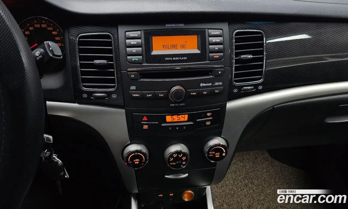 SsangYong Korando 2012 2.0 автомат (гидро), фото 13