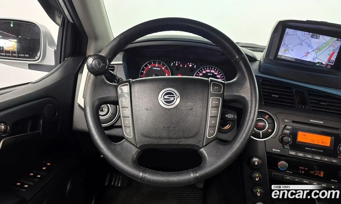 SsangYong Korando 2013 2.0 автомат (гидро), фото 13
