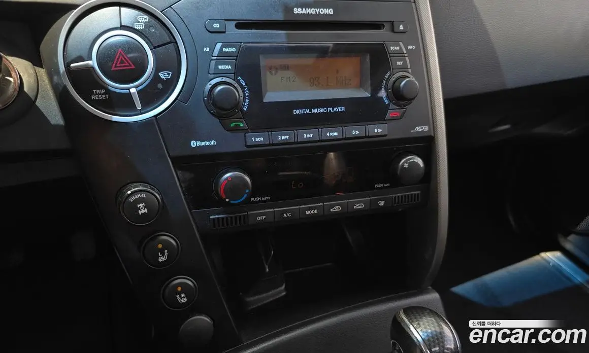 SsangYong Korando 2013 2.0 автомат (гидро), фото 17