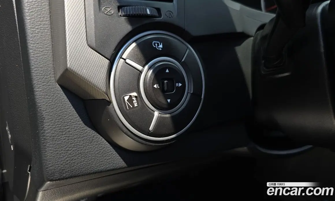 SsangYong Korando 2013 2.0 автомат (гидро), фото 18