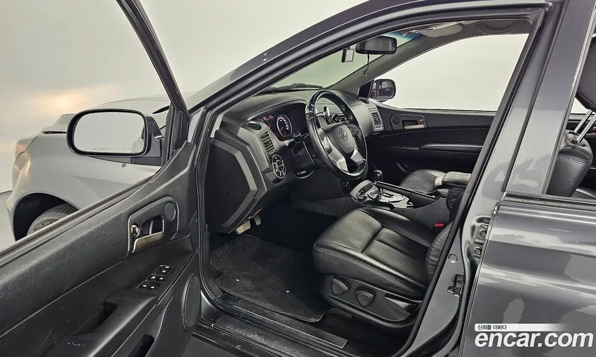 SsangYong Korando 2015 2.0 автомат (гидро), фото 12