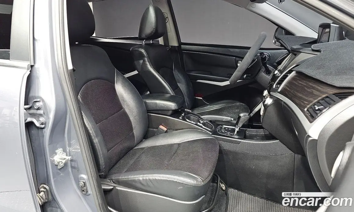 SsangYong Korando 2015 2.2 автомат (гидро), фото 17