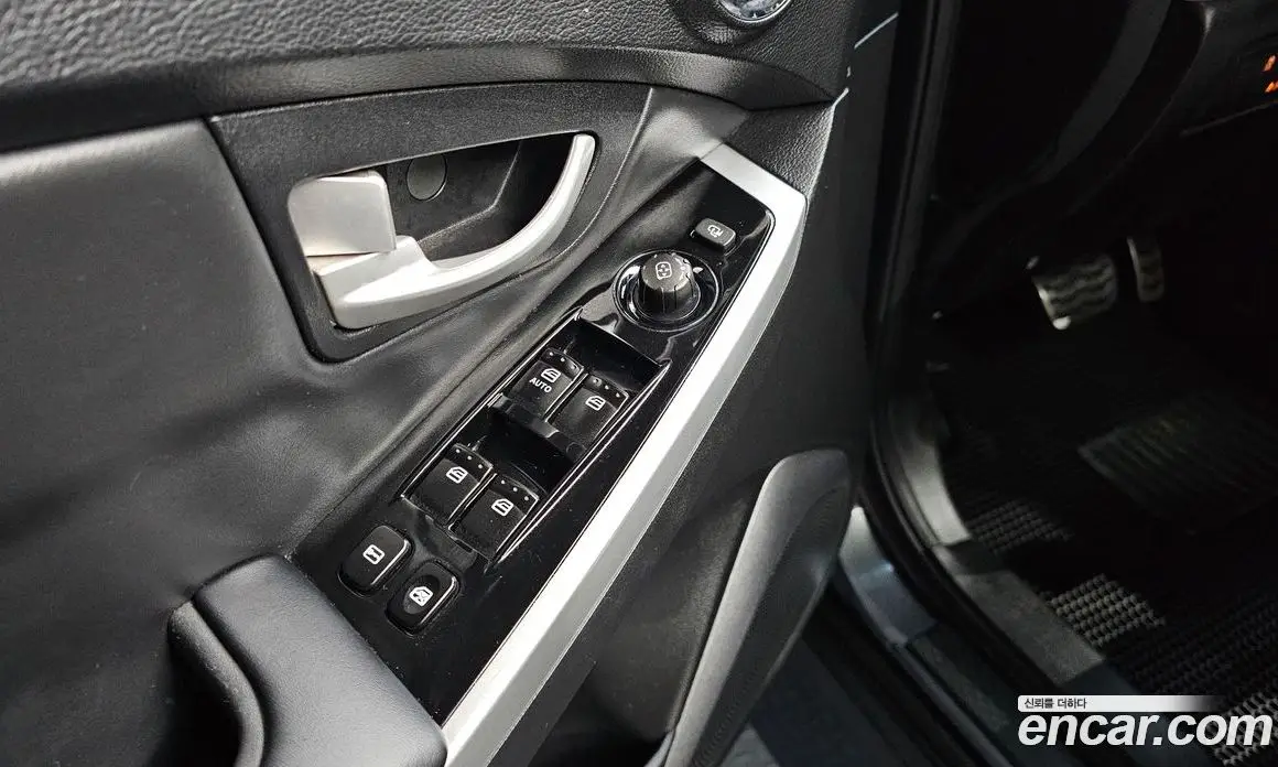 SsangYong Korando 2015 2.2 автомат (гидро), фото 30