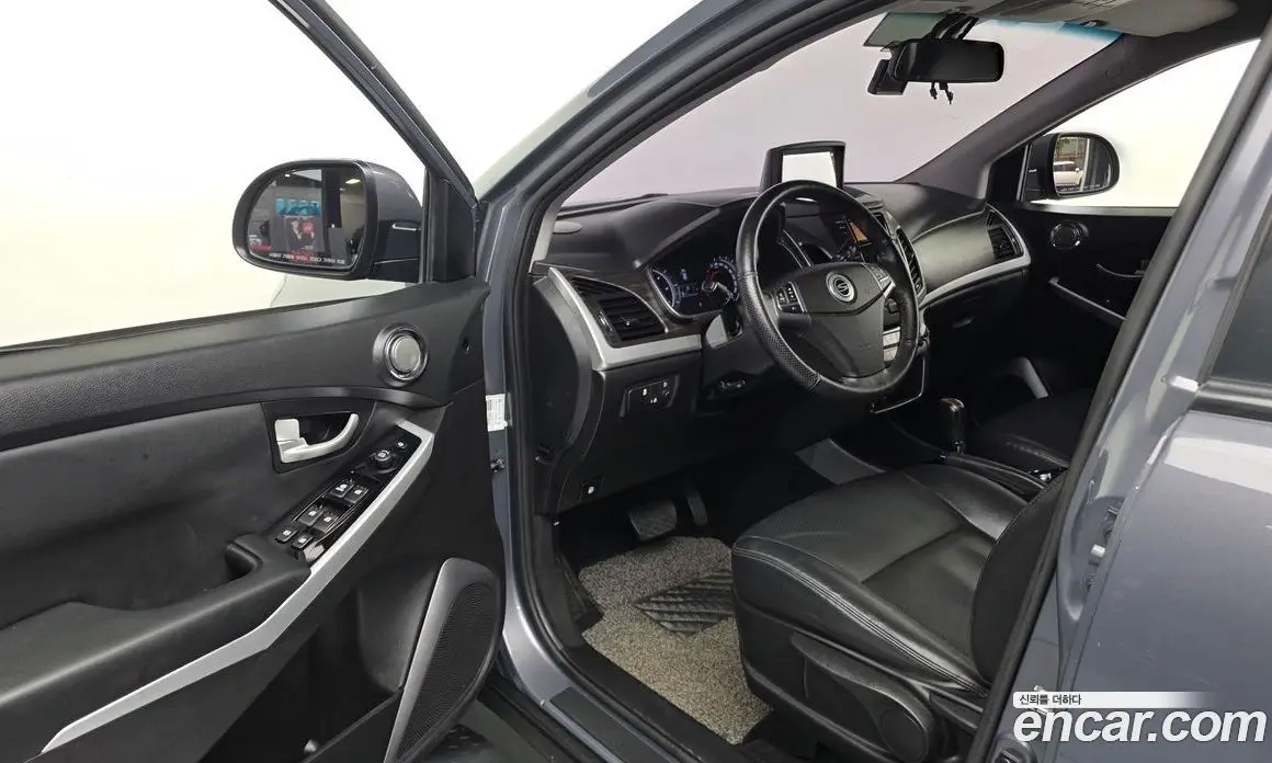 SsangYong Korando 2016 2.2 автомат (гидро), фото 13