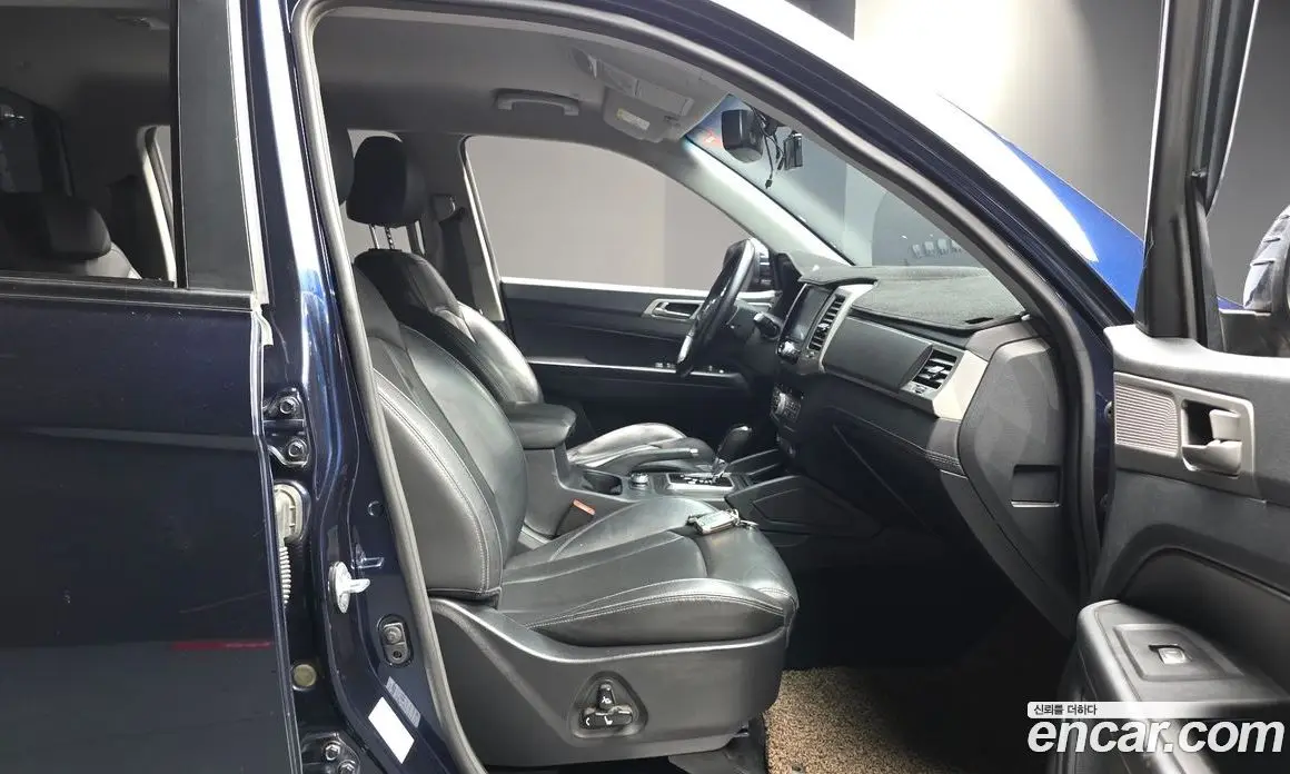 SsangYong Rexton 2018 2.2 автомат (гидро), фото 16