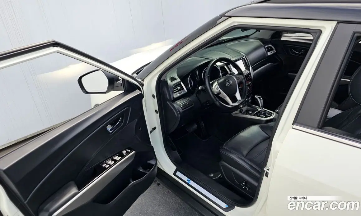 SsangYong TIBOLI 2015 1.6 автомат (гидро), фото 13