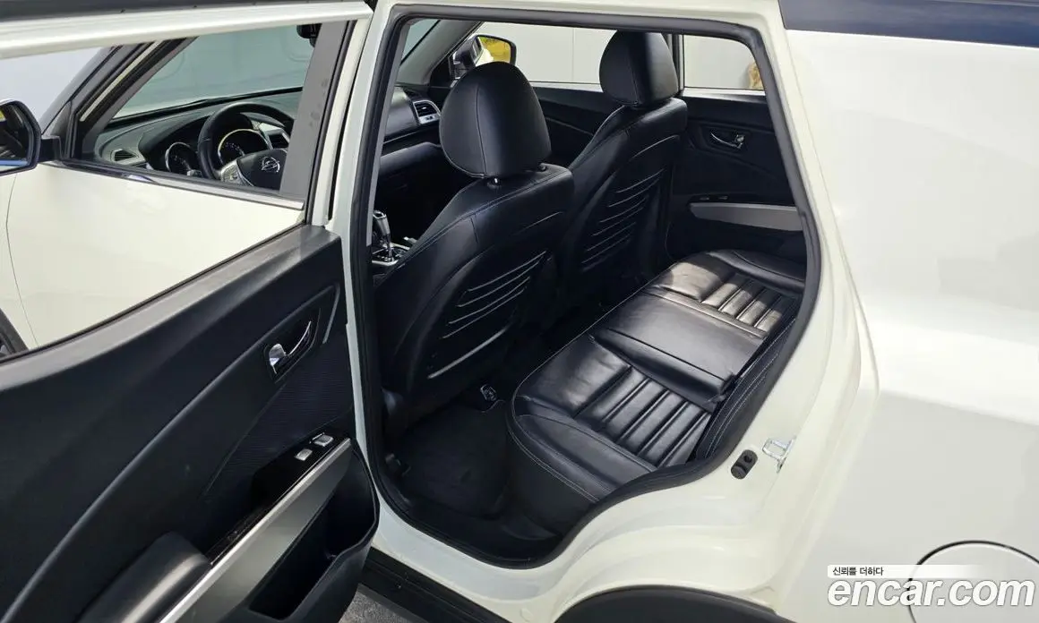 SsangYong TIBOLI 2015 1.6 автомат (гидро), фото 17