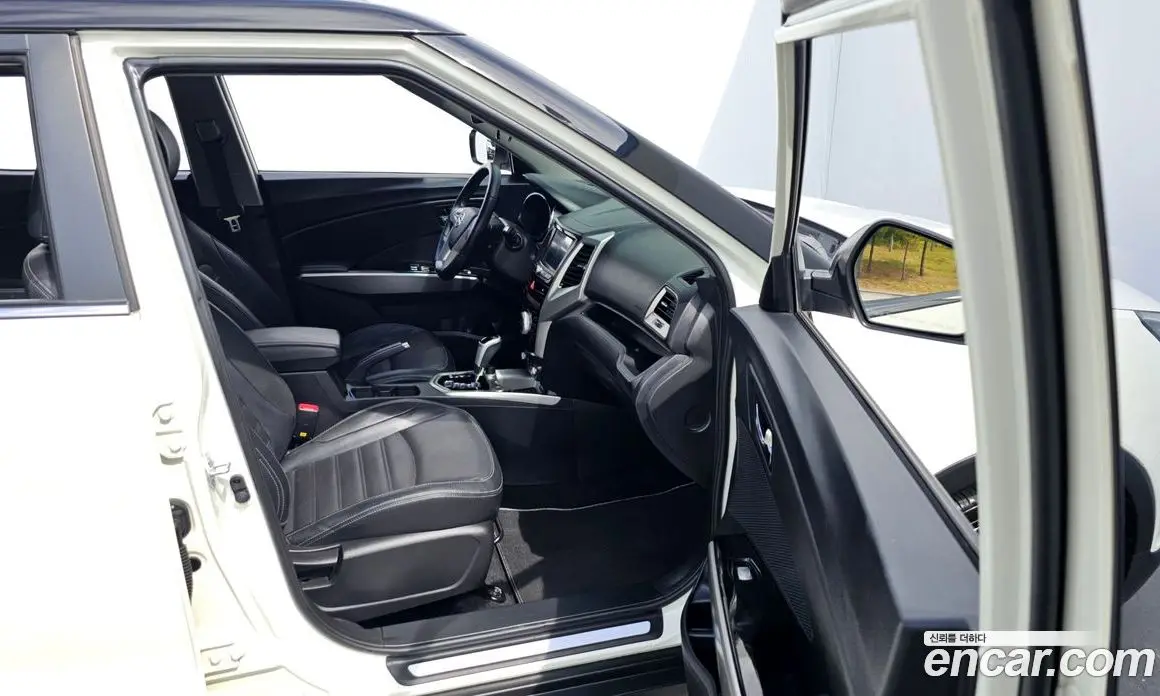 SsangYong TIBOLI 2015 1.6 автомат (гидро), фото 23