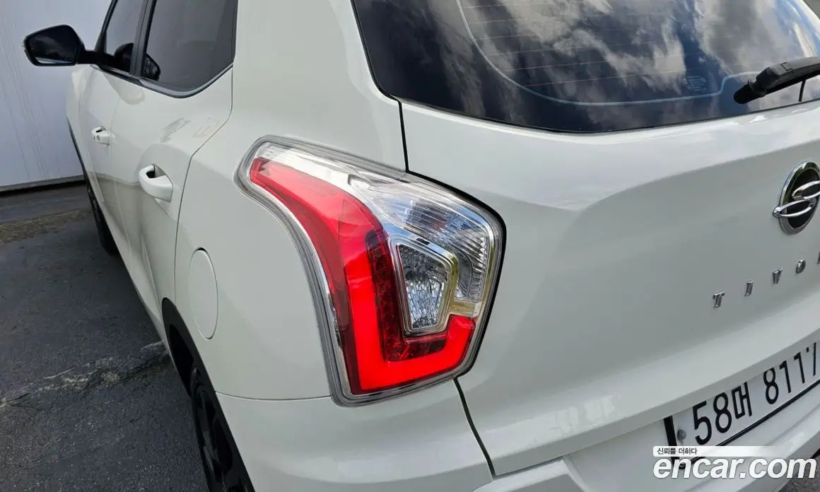 SsangYong TIBOLI 2015 1.6 автомат (гидро), фото 9