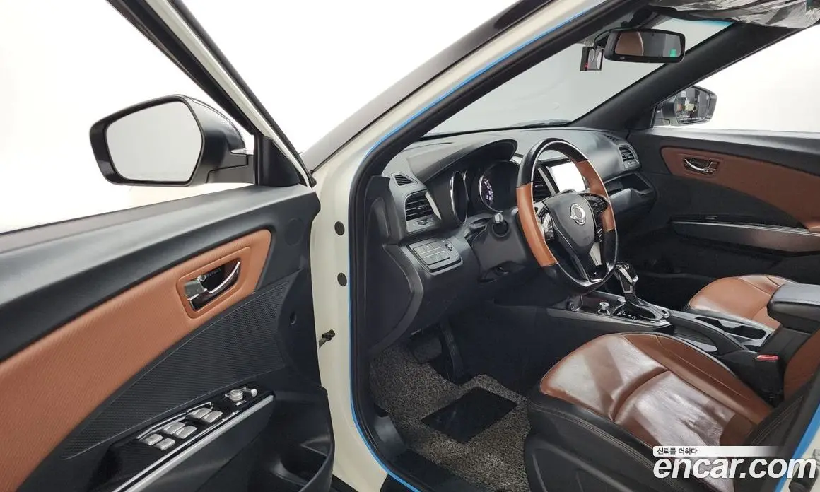 SsangYong TIBOLI 2018 1.6 автомат (гидро), фото 13