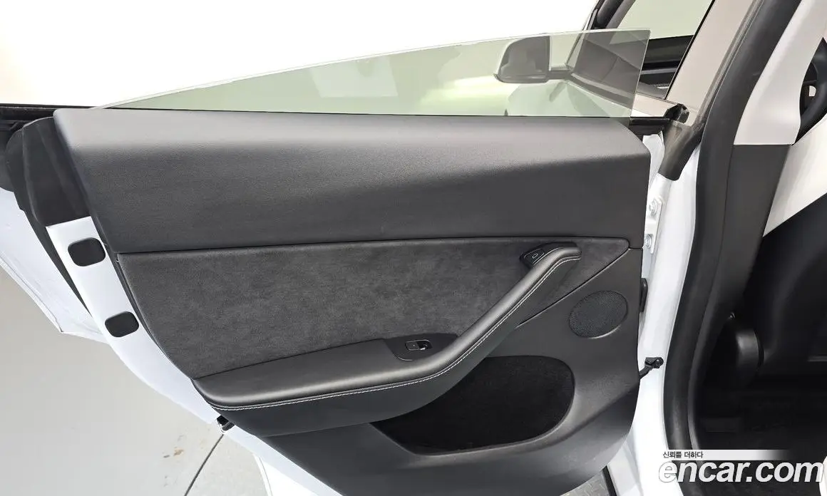 Tesla Model Y 2023 0.2 автомат (гидро), фото 14 Tesla Model Y 2023 0.2 автомат (гидро), фото 14