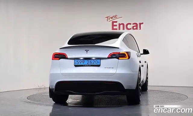 Tesla Model Y 2023 0.2 автомат (гидро), миниатюра 3 Tesla Model Y 2023 0.2 автомат (гидро), миниатюра 3