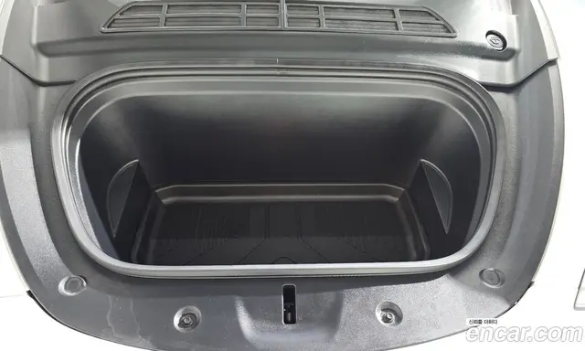 Tesla Model Y 2023 0.2 автомат (гидро), миниатюра 5 Tesla Model Y 2023 0.2 автомат (гидро), миниатюра 5